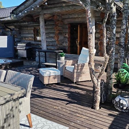 Kuukkeli Log Houses Teerenpesae - Premium Suite A48 Saariselkä Eksteriør billede
